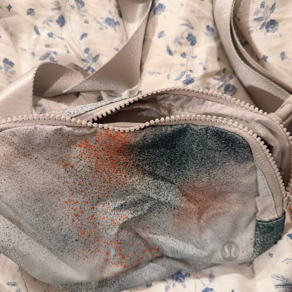lululemon athletica Light Gray Crossbody Bag with Multicolor Speckle Print